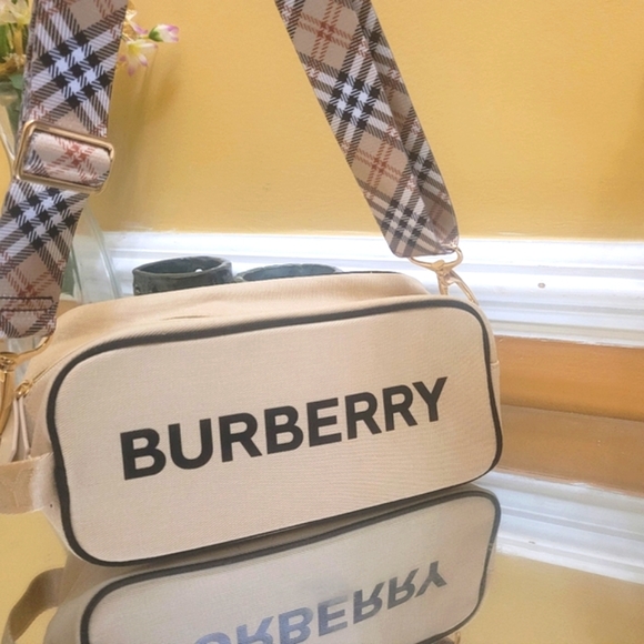 Burberry bag - Picture 13 of 17